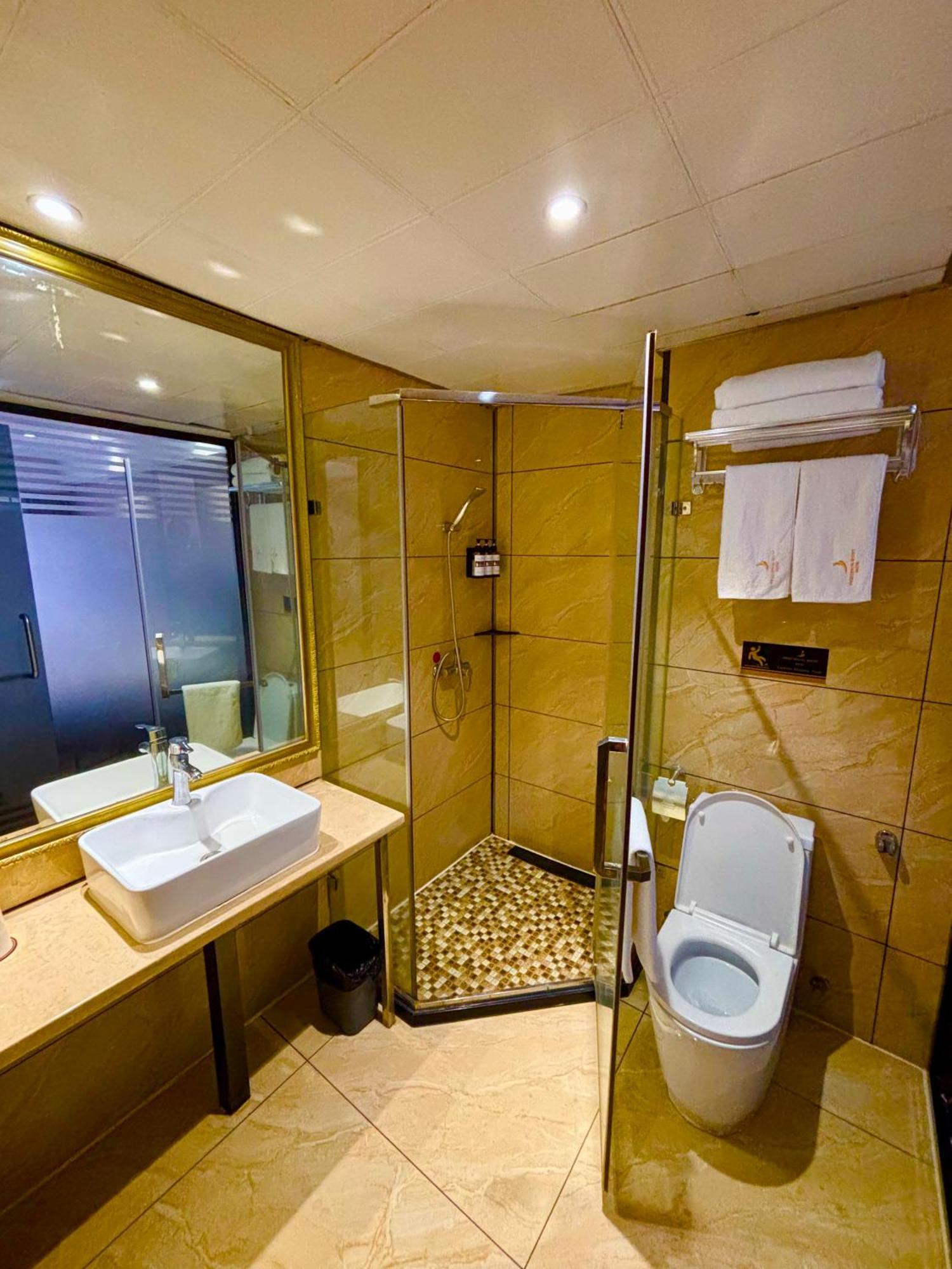 Swiss Lenana Mount Hotel Найроби Номер фото